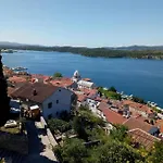 Mladen * Vodice