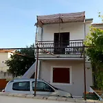 Mladen Apartment