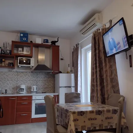 Mladen Lejlighed Vodice