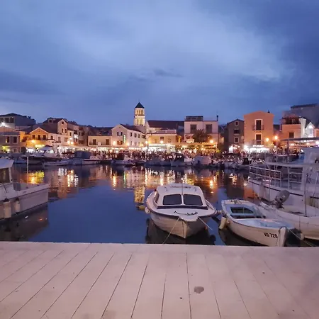 Mladen Apartamento Vodice